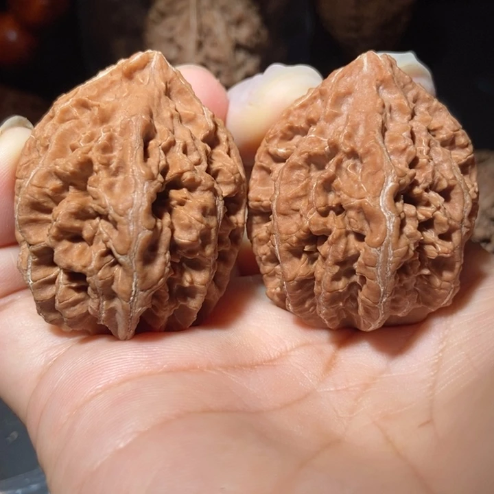 文玩核桃把件东北楸子小雪8