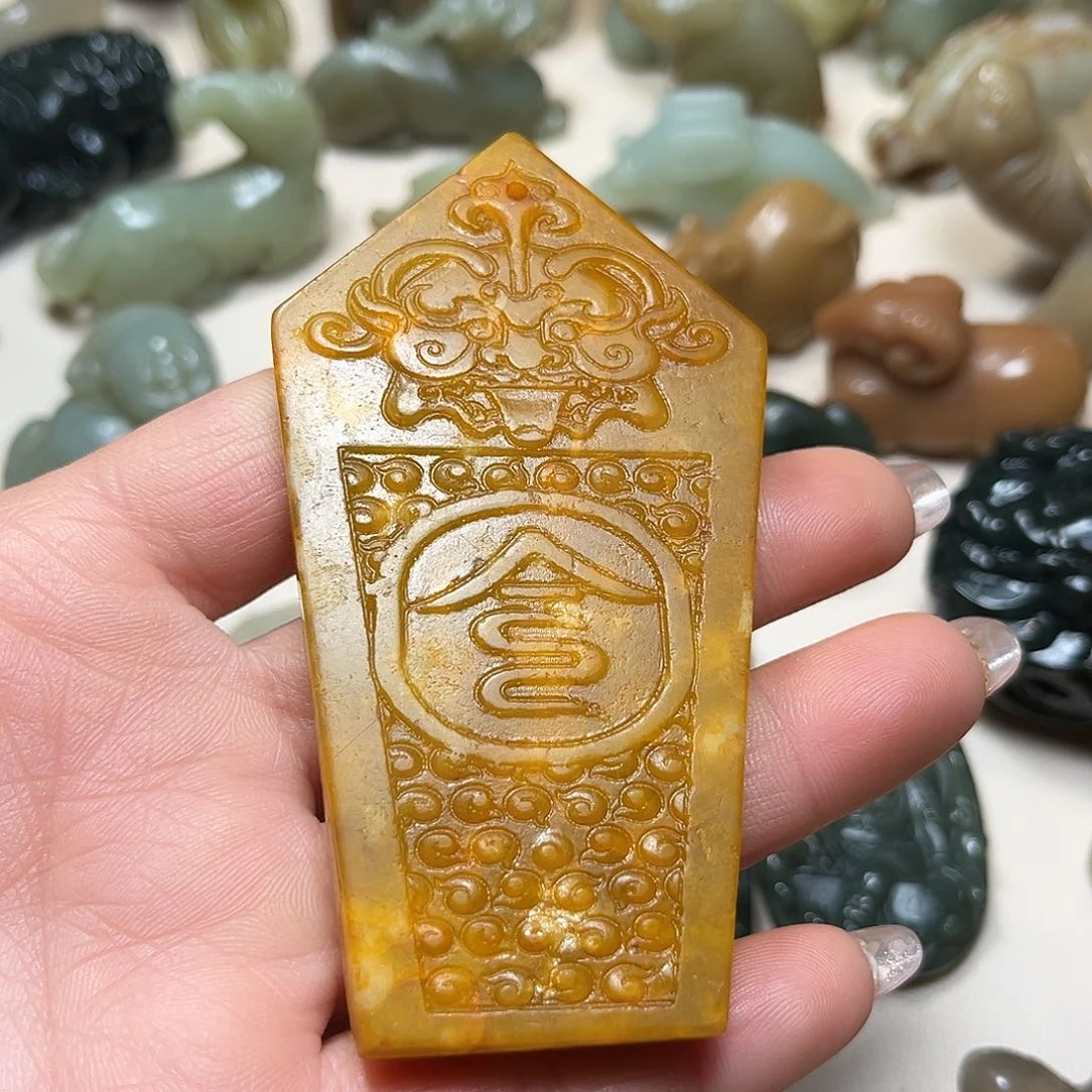 白玉菩提吊坠白玉菩提吊坠