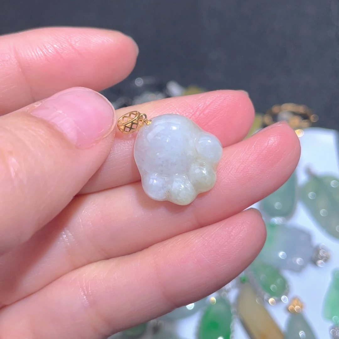 翡翠颈饰18K金镶嵌翡翠
