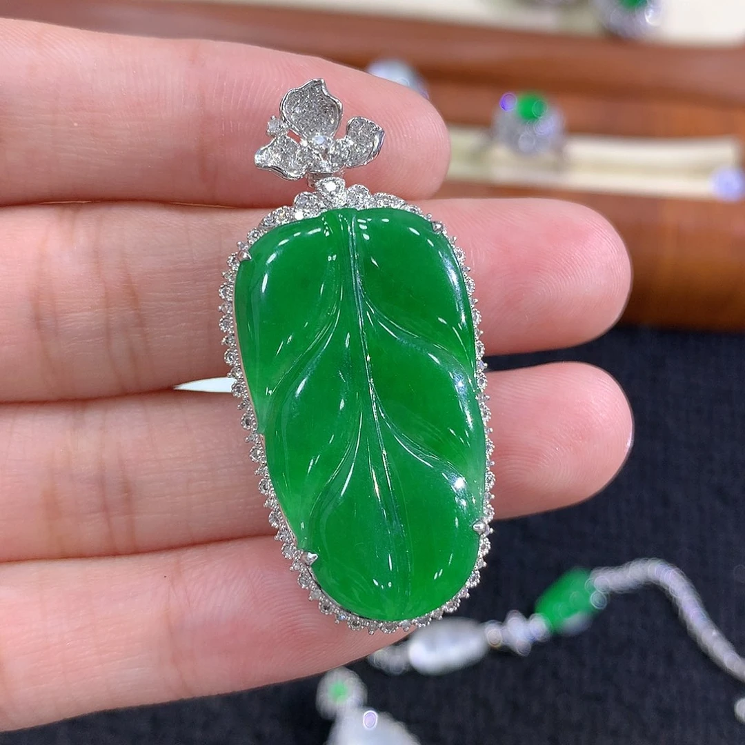 【闪购商品】翡翠18K金镶嵌吊坠(不含链)叶子
