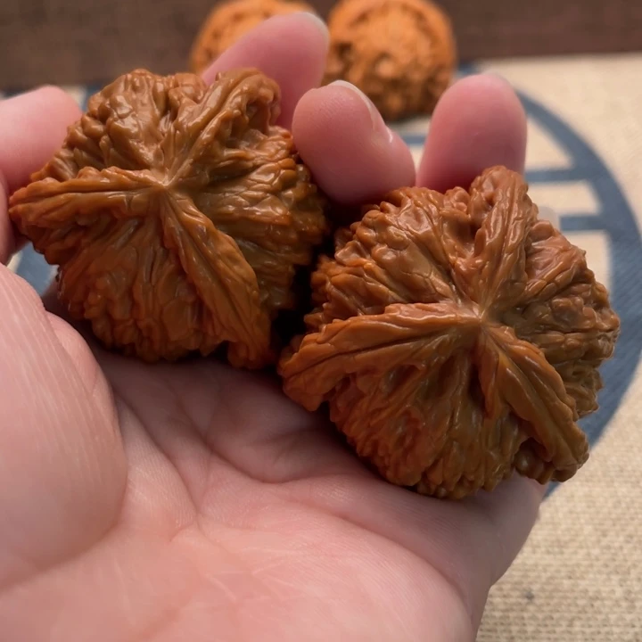 小***仔核桃白狮子核桃42