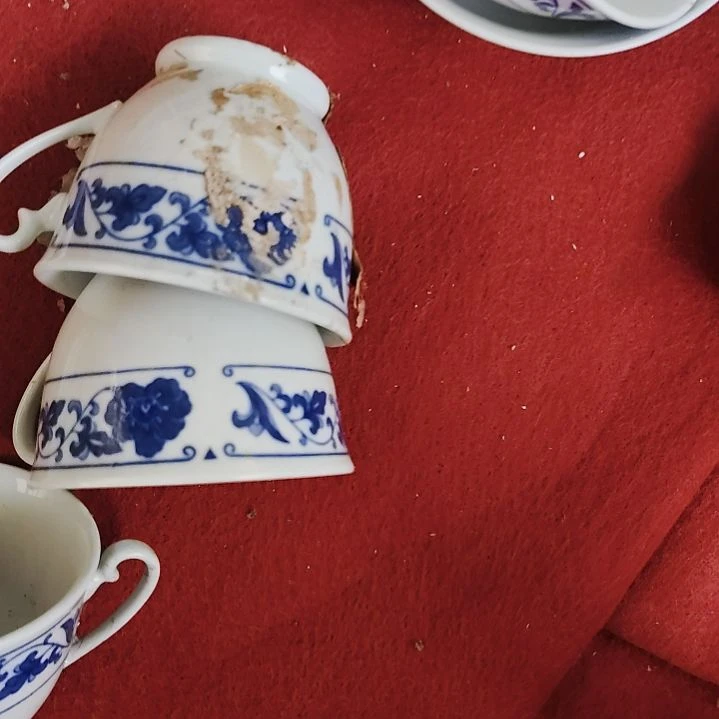 用***2瓷片五厂，七厂各种摆件，瓷片、均有瑕疵。！