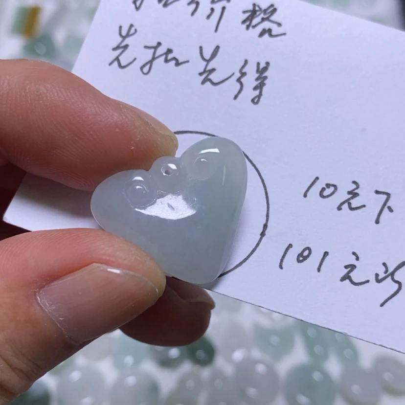 【闪购商品】吊坠(不含链)未镶嵌翡翠