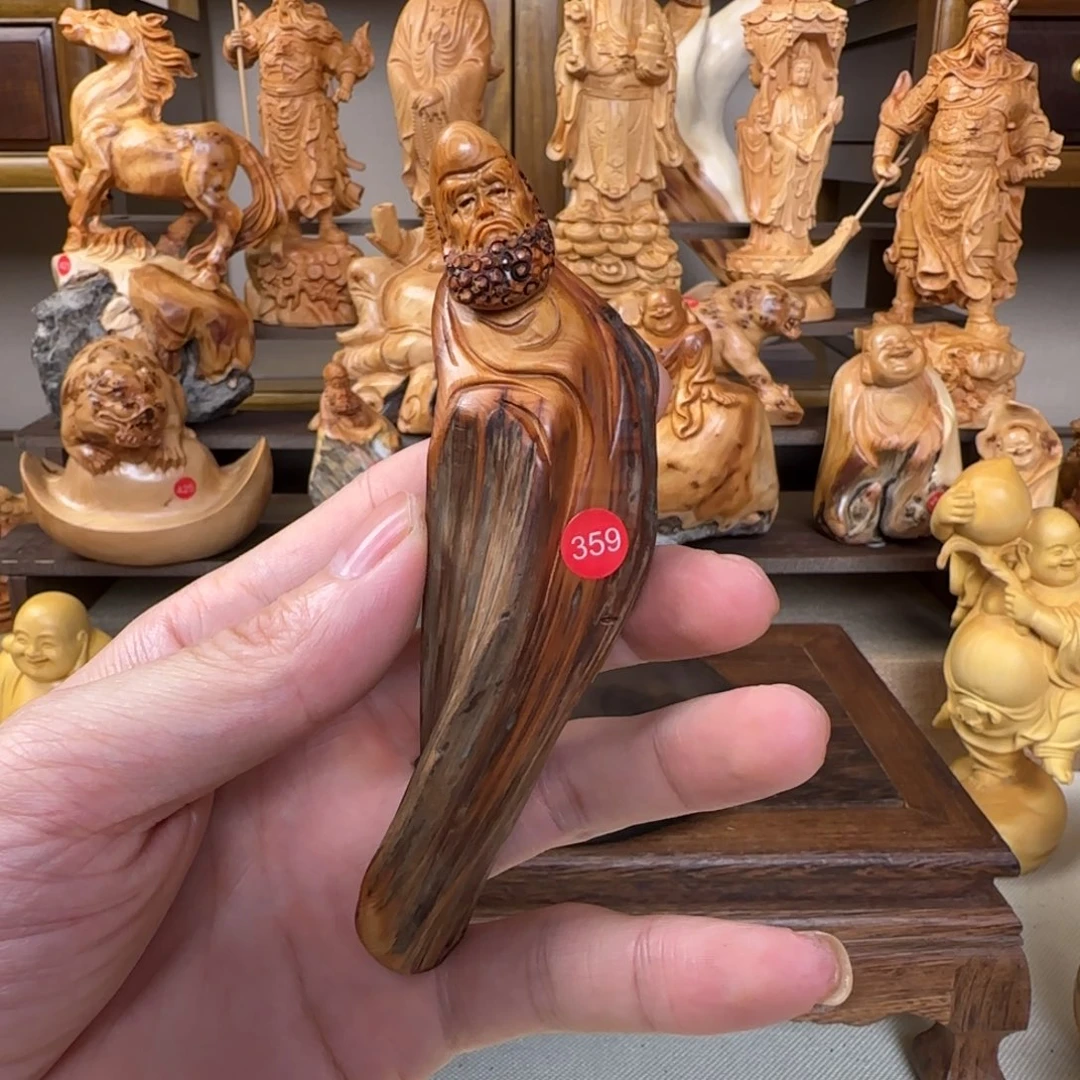 崖柏小木匠艺雕一物一拍