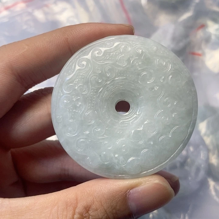 翡翠未镶嵌颈饰天然翡翠A货