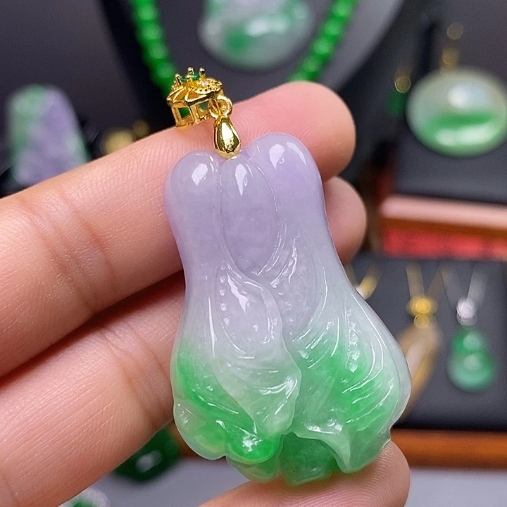 吊坠(赠链)未镶嵌翡翠