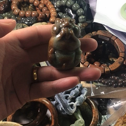 岫岩河磨玉（透闪石质玉）未镶嵌挂件