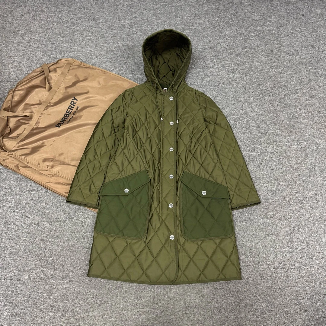 99新 AMIPARIS Burberry 军绿色棉服 s码