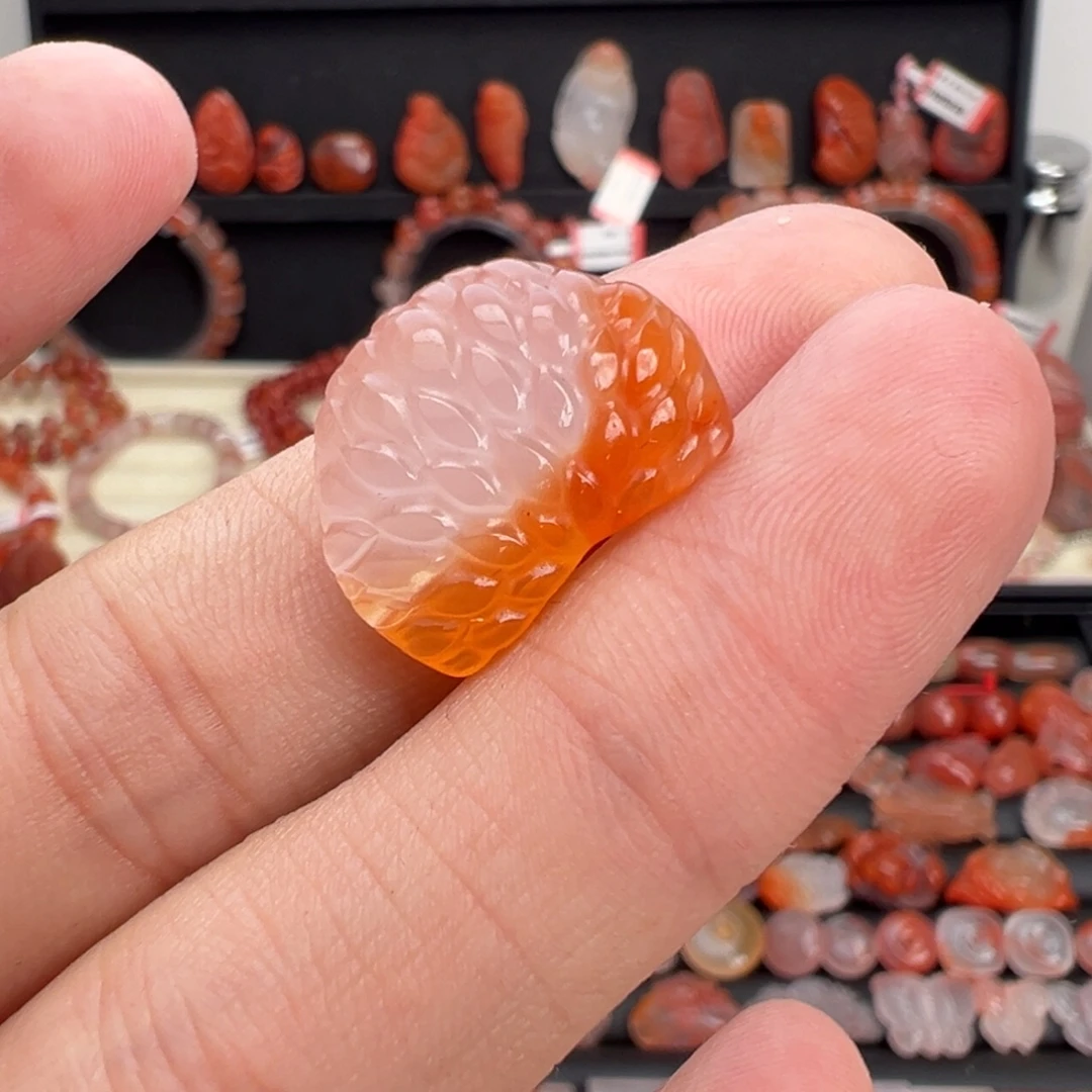 南红玛瑙未镶嵌颈饰橘子瓣