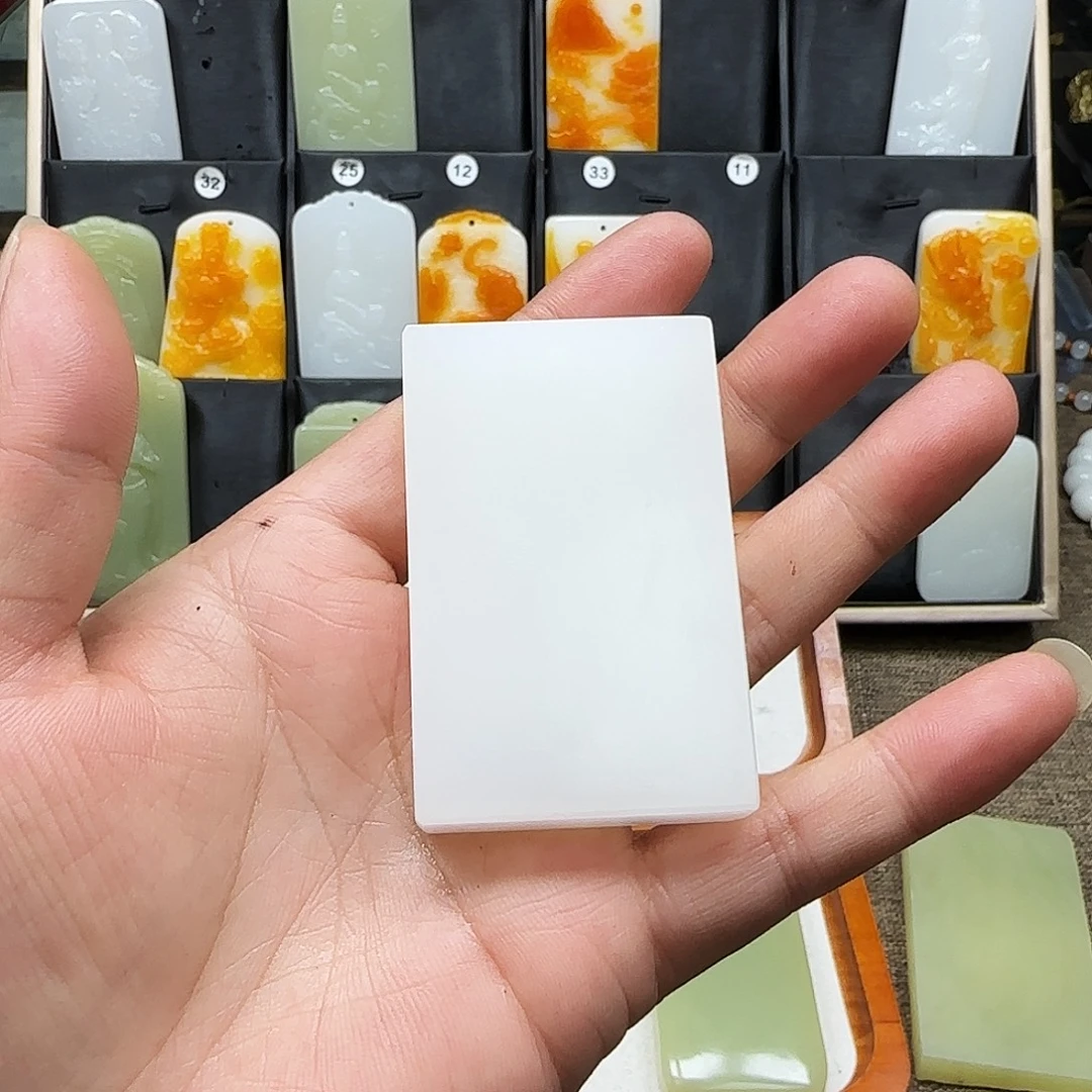 沁***司一物一拍无事牌吊坠