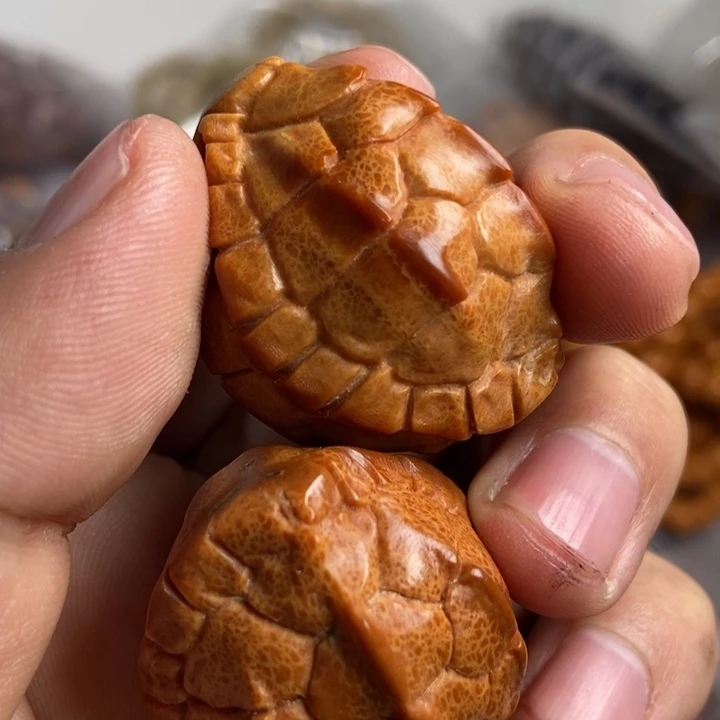 橄榄核吊坠在读大学之后