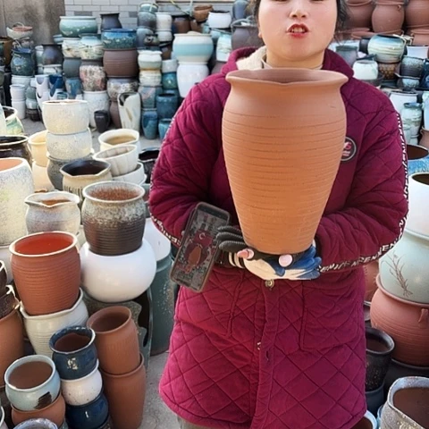 口20高31瑕疵底部鼓包