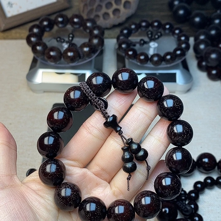 檀香紫檀（小叶紫檀）1.5满