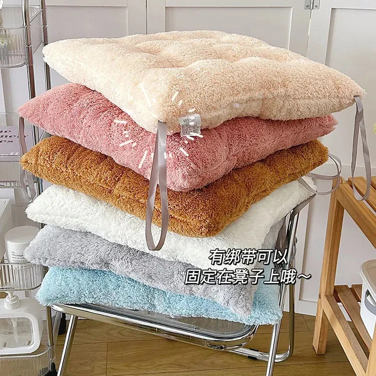 坐垫椅子办公室椅垫冬季久坐加厚凳子屁股教室座垫毛绒学生垫子