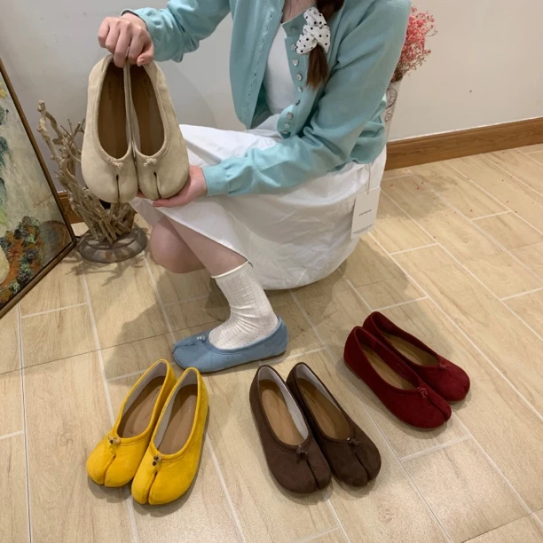 内增高绒面猪蹄鞋浅口单鞋平底鞋春季韩版分趾鞋女休闲圆头懒人鞋