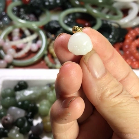 未镶嵌和田玉手机链
