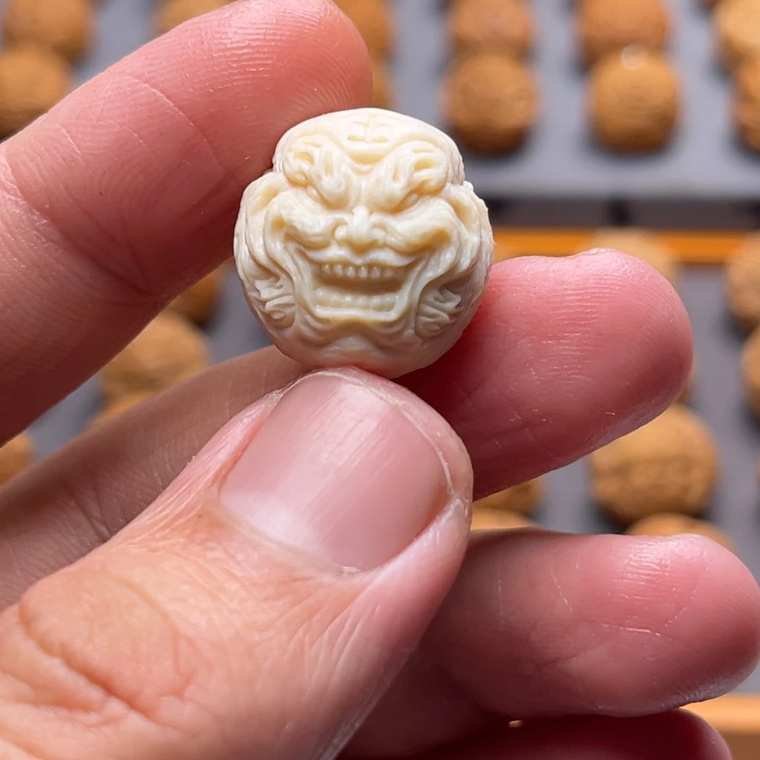 猴头核桃吊坠匪*.虎僧