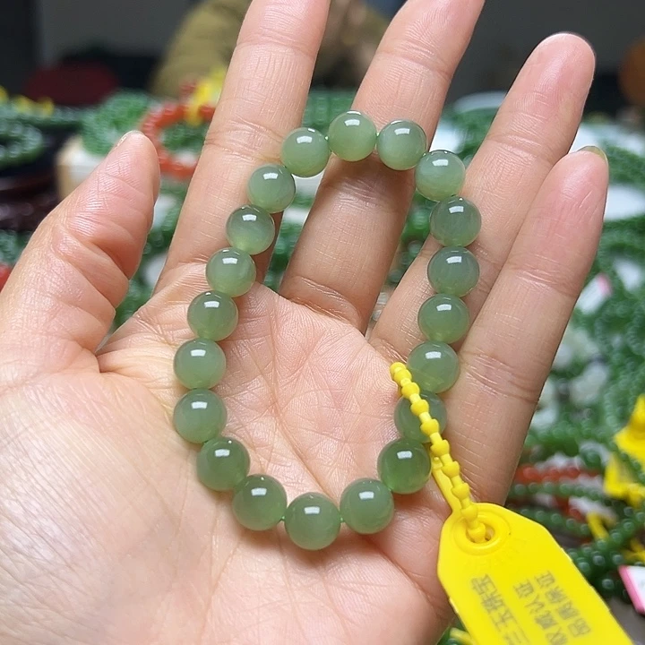 和田玉（碧玉）未镶嵌手链