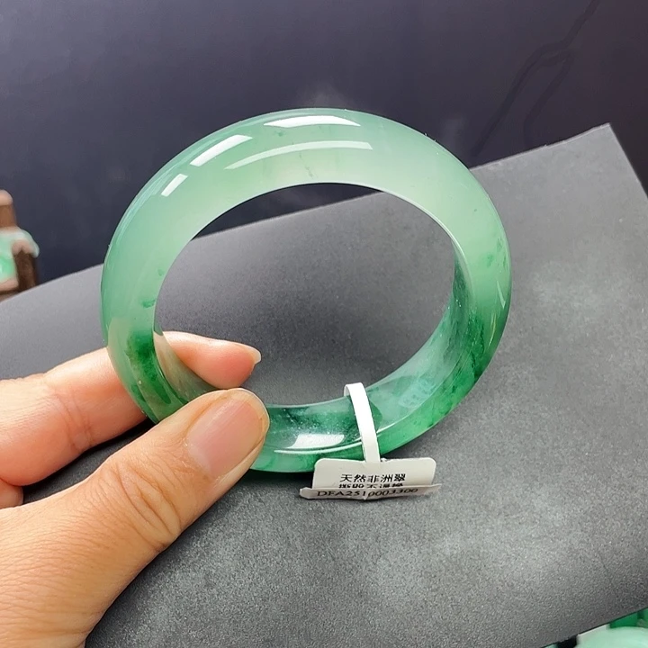 未镶嵌手镯石英质玉宝**珠瑶58