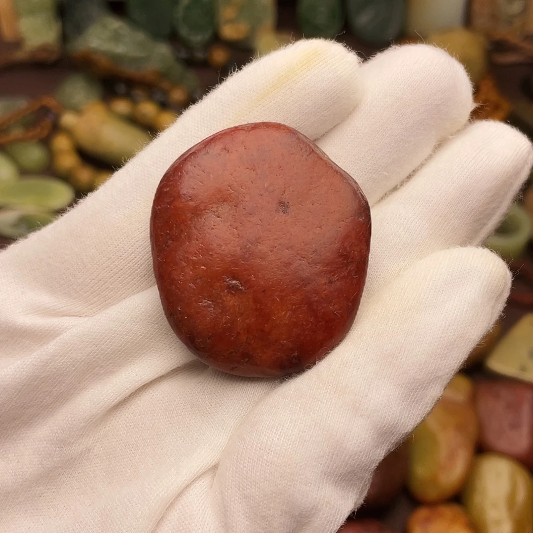 颈饰未镶嵌岫岩河磨玉（透闪石质玉）