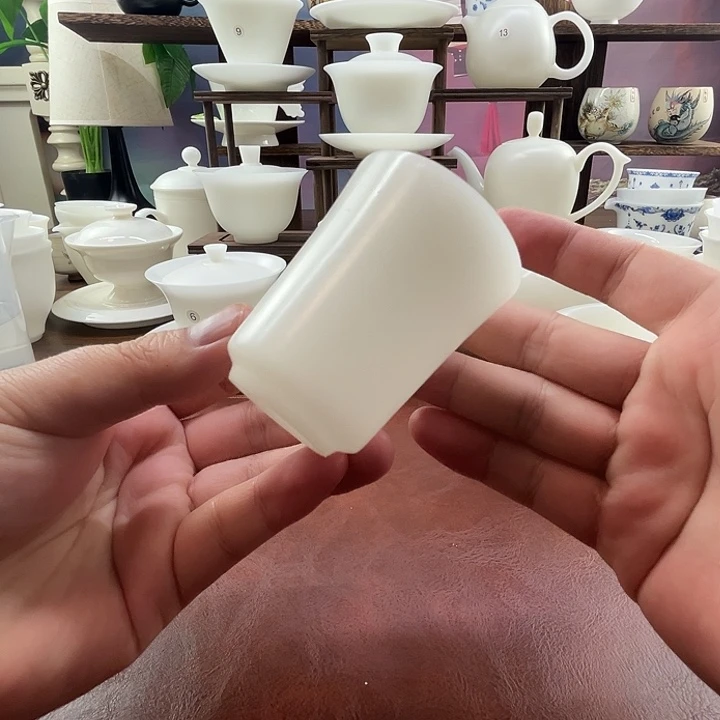 隐唐窑/璞玉素烧自生釉70ml闻香主人杯