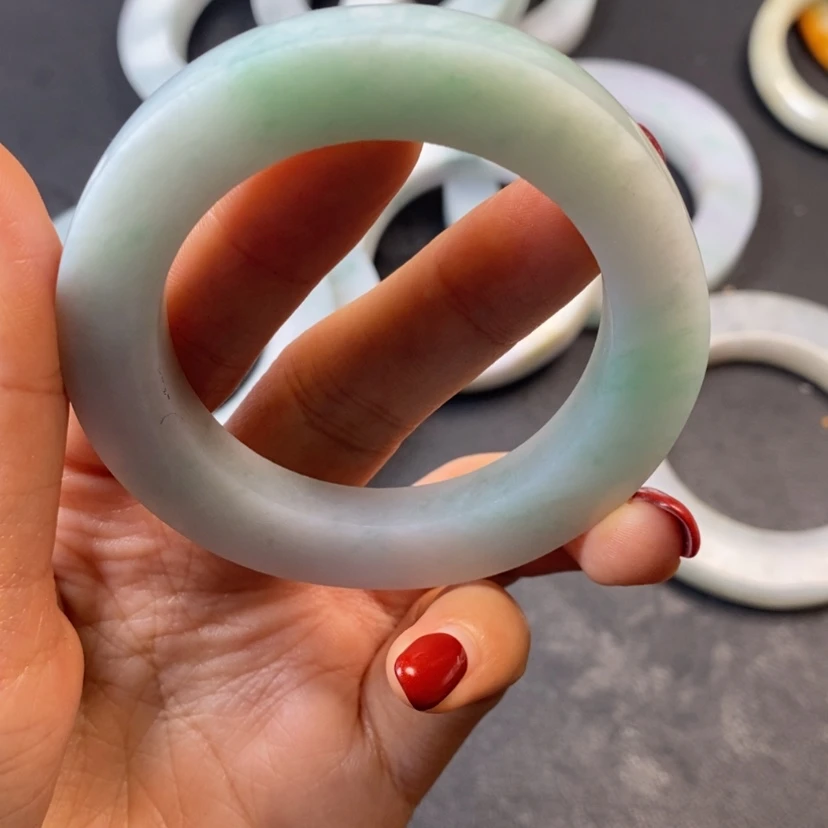 【闪购商品】定制翡翠翡翠手镯未镶嵌?****