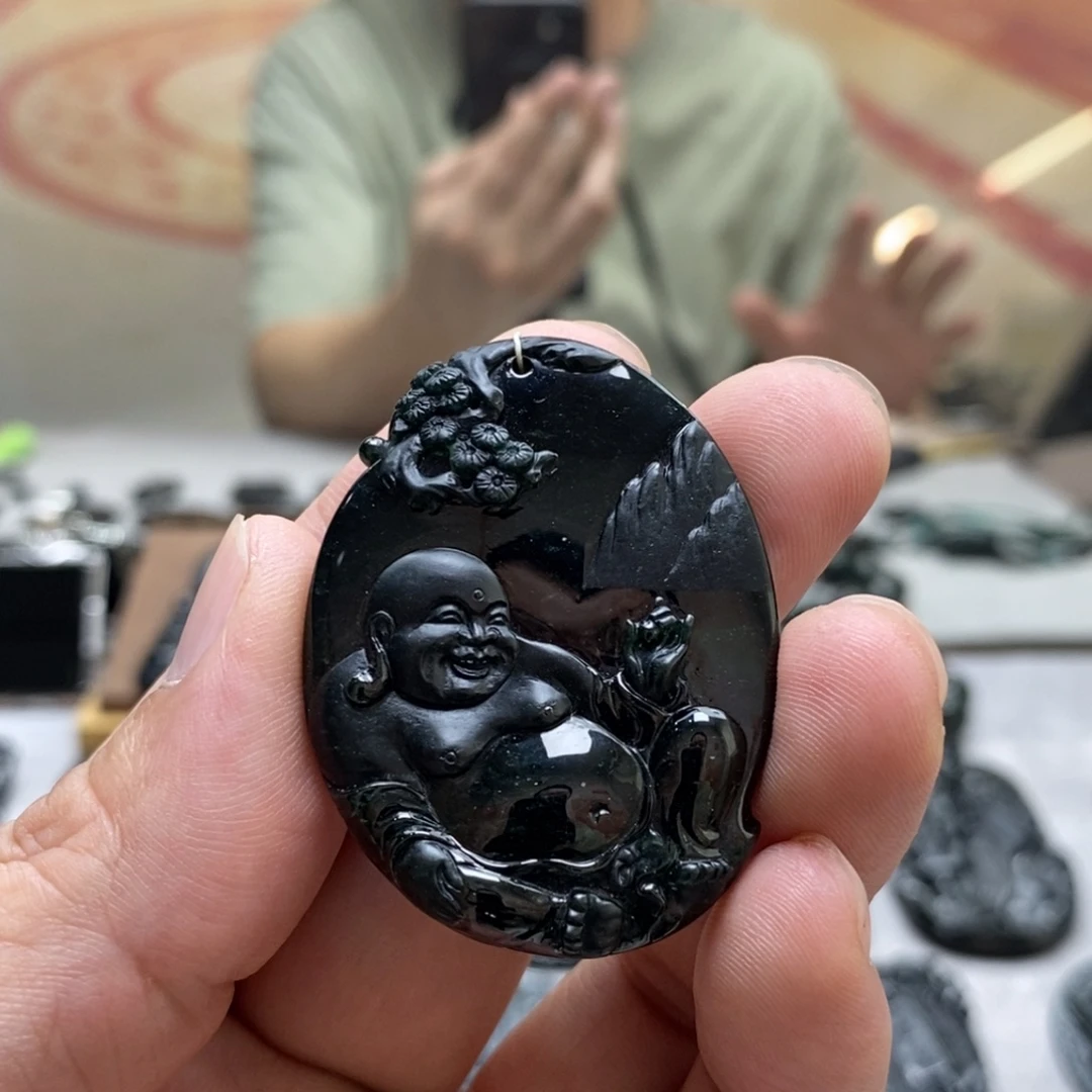 翡翠未镶嵌颈饰逍遥佛