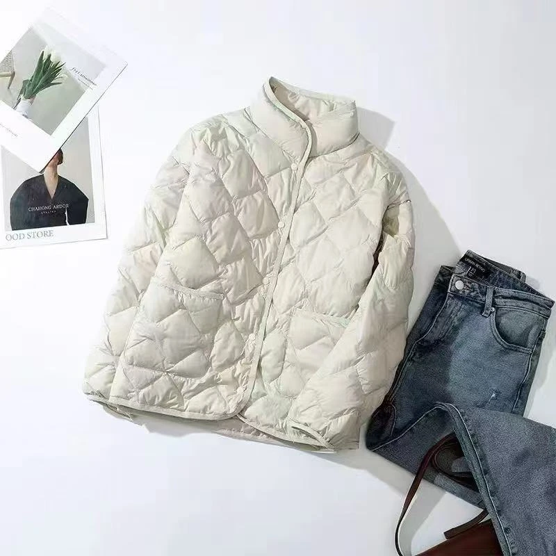 2024冬季菱形格轻薄款袖标复古保暖羽绒服港风休闲版轻薄羽绒服