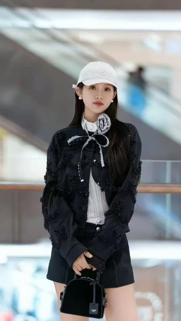 辰辰服饰木子花朵夹克外套半裙