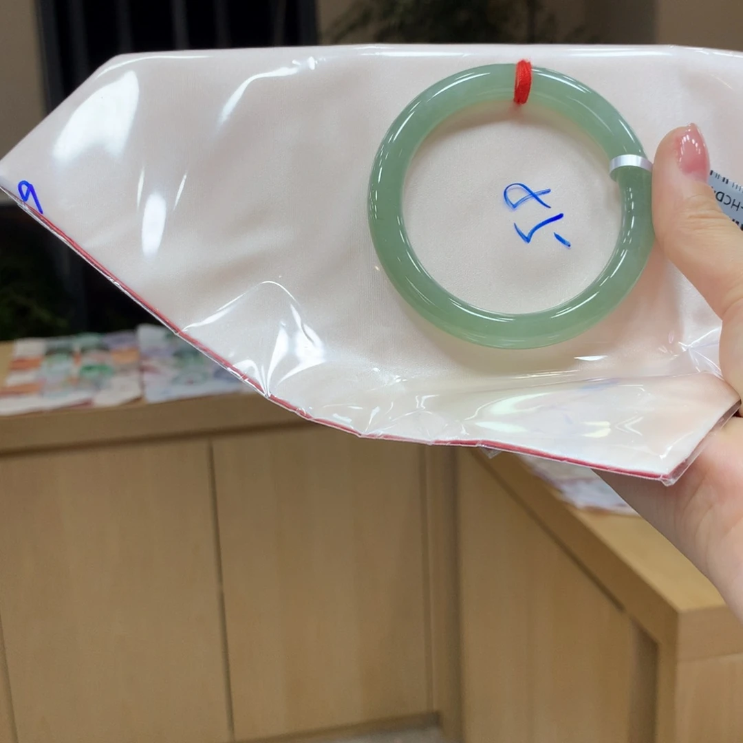 未镶嵌手镯翡翠不退不换