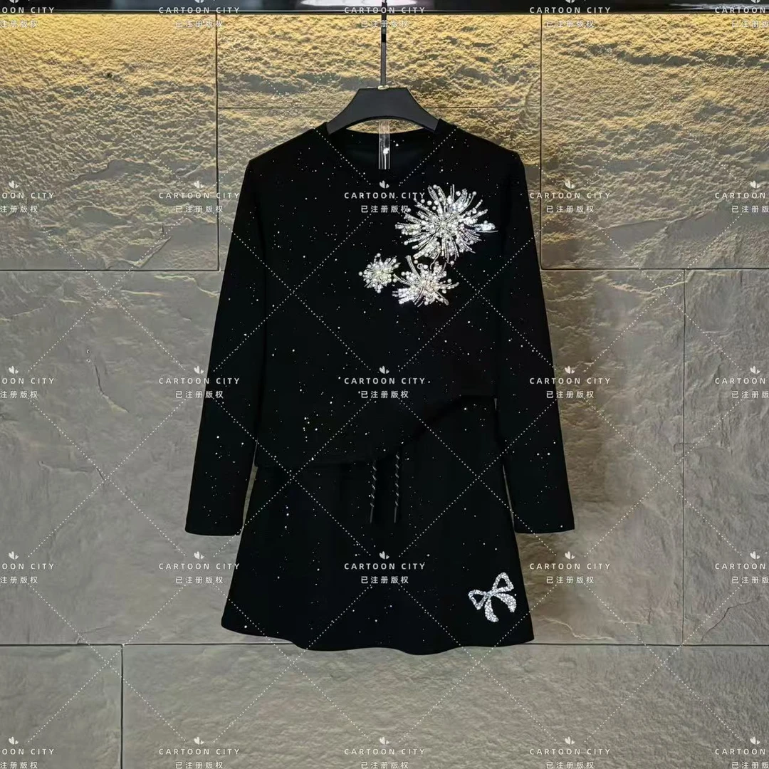 LLVD-B60秋季新品丨<满天星系列>长袖卫衣翻领重工套装两件套