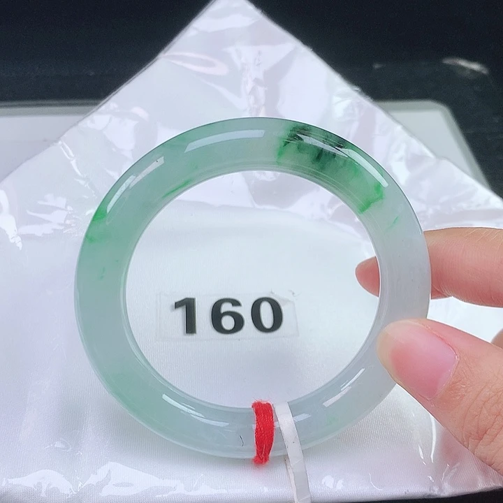 翡翠未镶嵌手镯翡翠