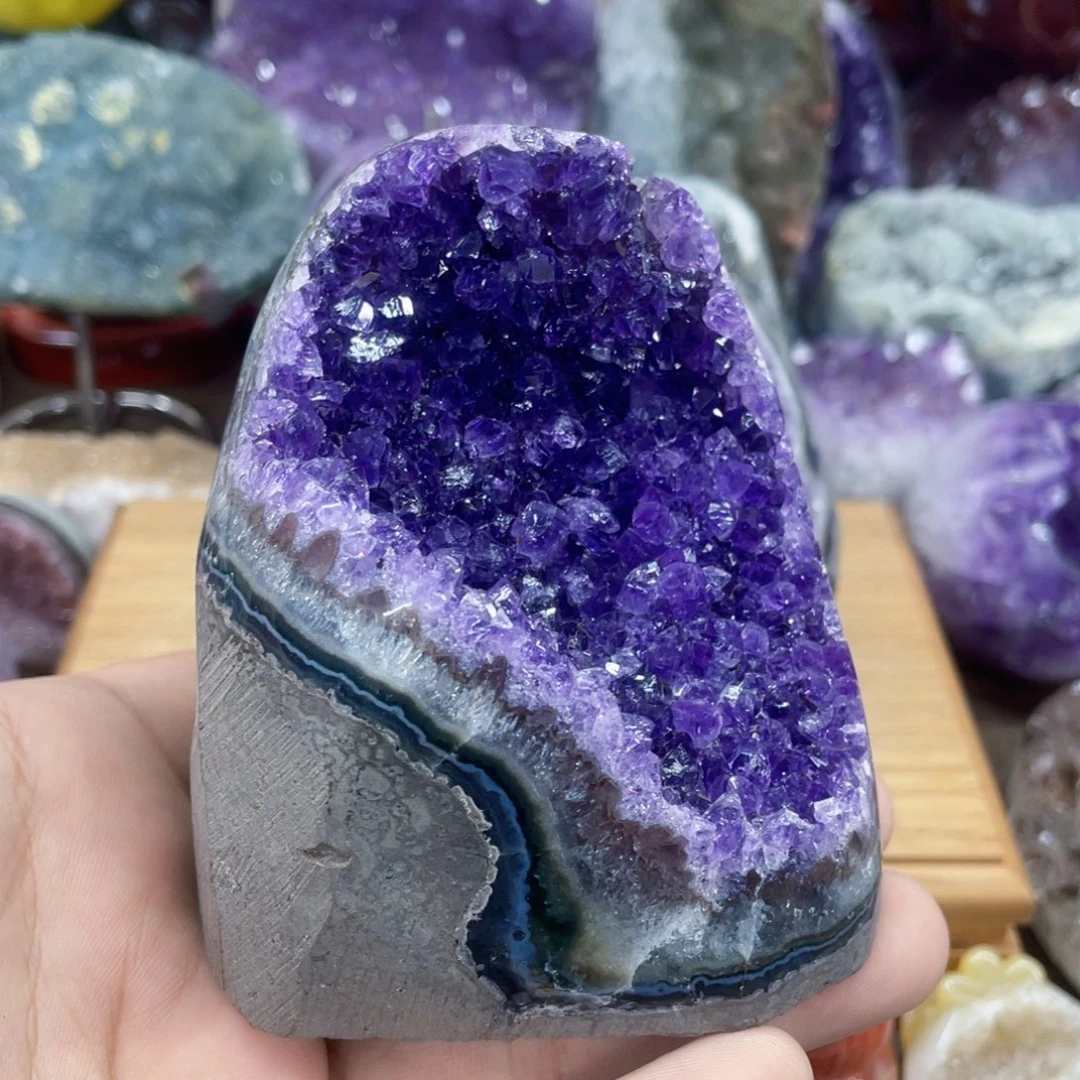 紫晶未镶嵌大型摆件（非配饰）