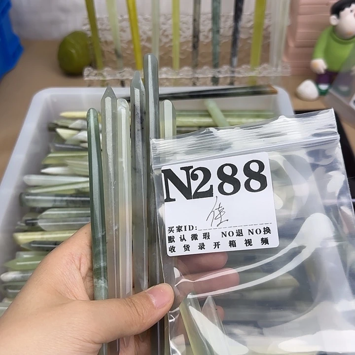 如***琪蛇纹石玉合金发饰