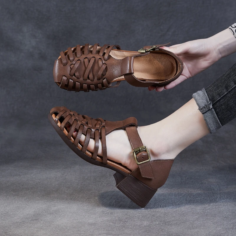 【卡卡定制】头层牛皮棕色复古编织猪笼鞋百搭软底镂空包头罗马凉鞋