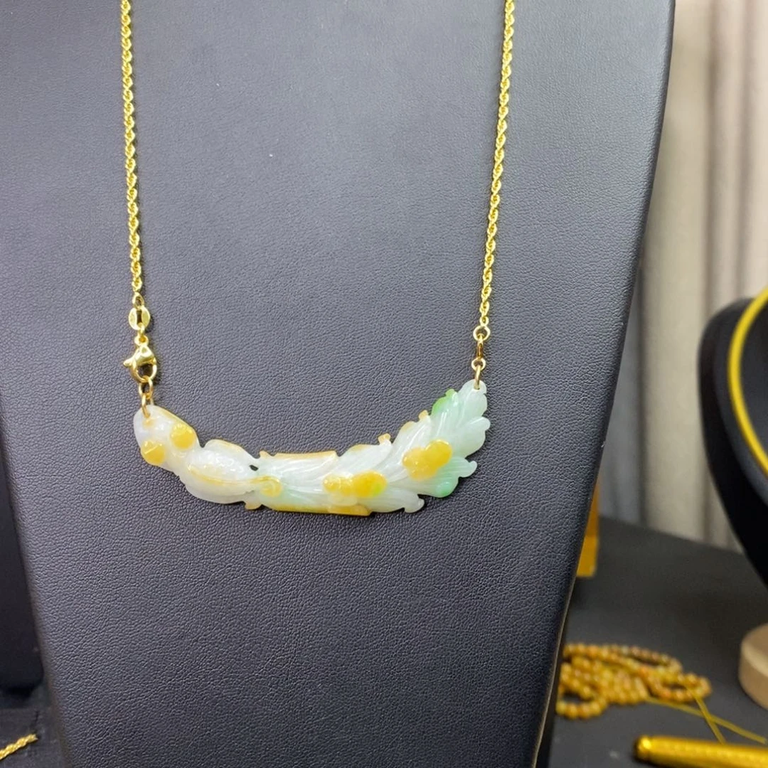 颈饰未镶嵌翡翠吊坠