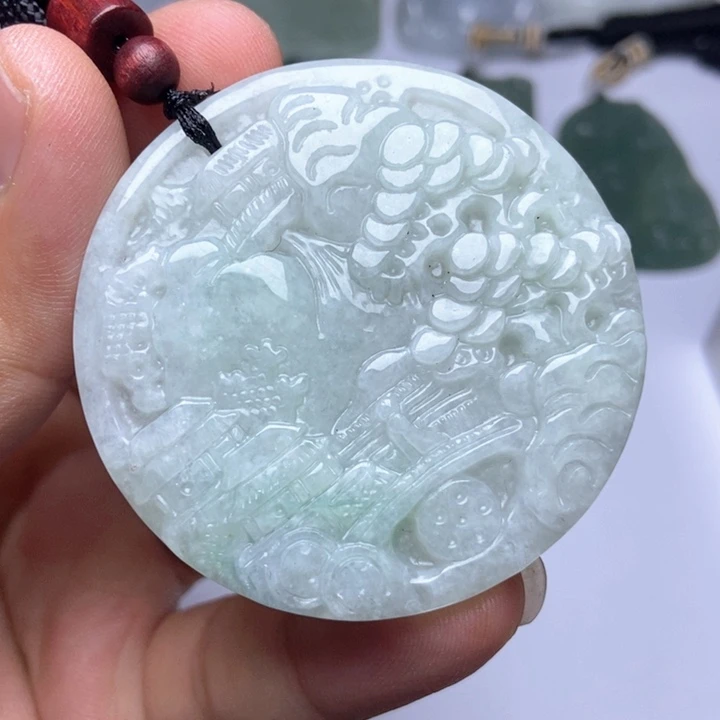 翡翠未镶嵌颈饰翡翠