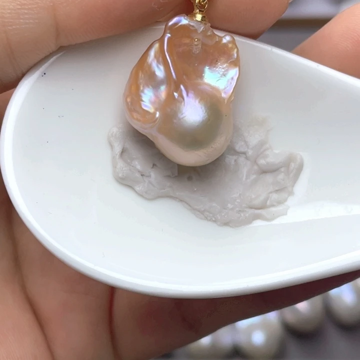 淡水珍珠颈饰合金