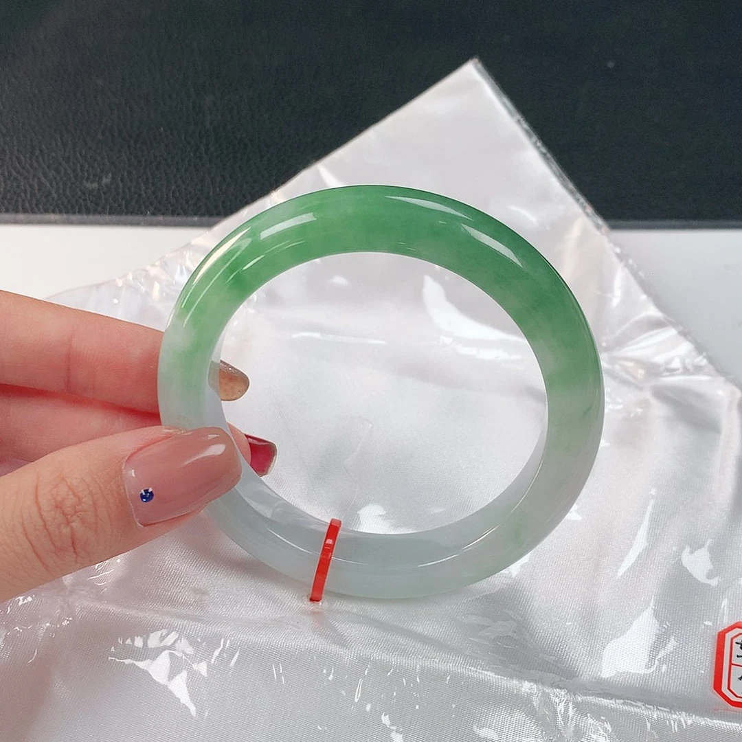 未镶嵌手镯翡翠021