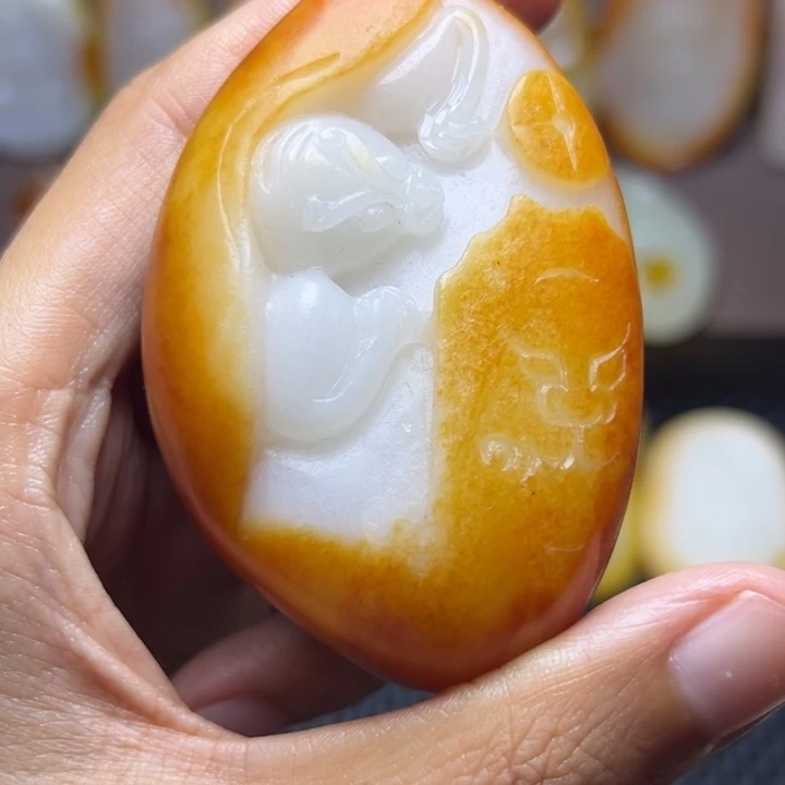 颈饰未镶嵌和田玉