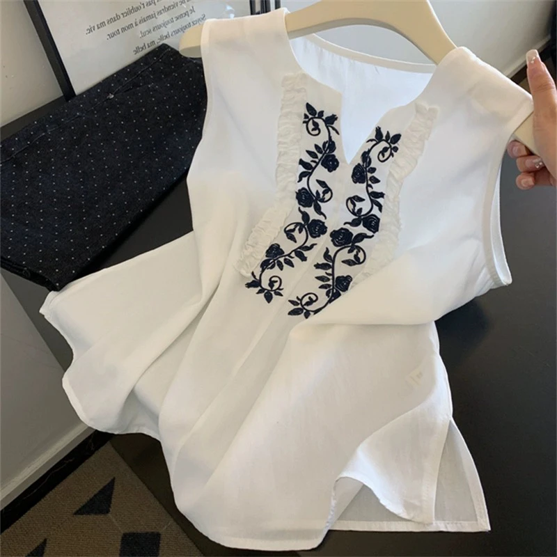 洋气高端圆领木耳边刺绣无袖背心衬衫女夏季新款时髦外穿亚麻上衣