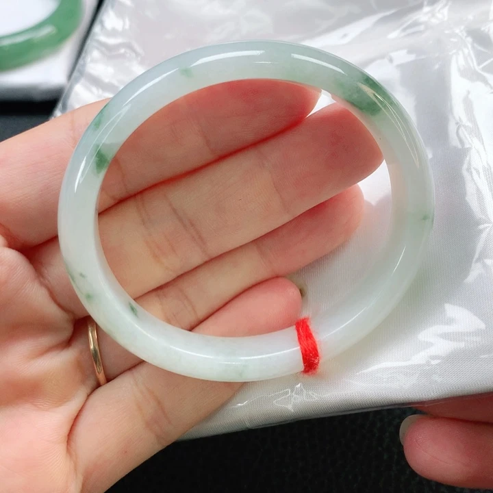未镶嵌手镯翡翠54贵妃