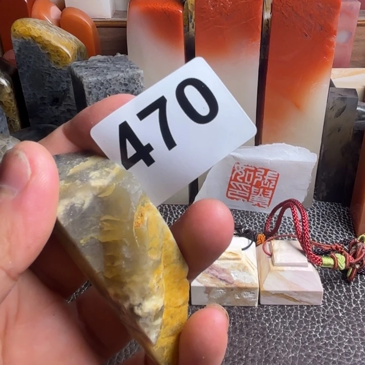 老挝石宣**雨精美的巴林