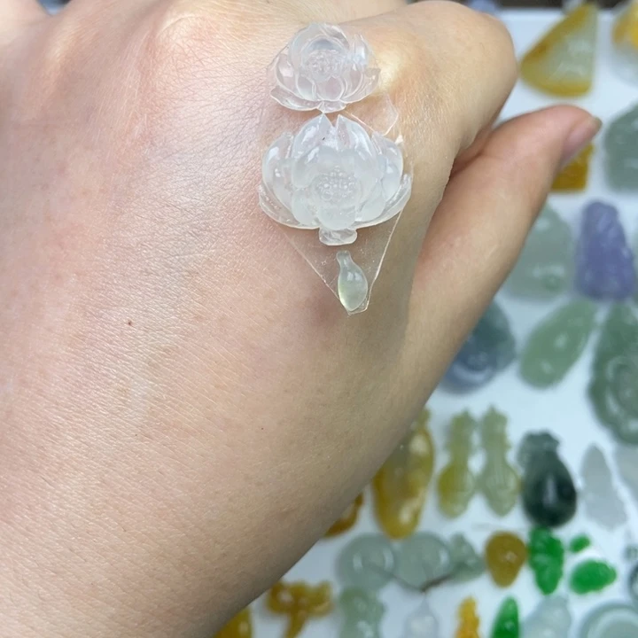 定制翡翠未镶嵌莲花