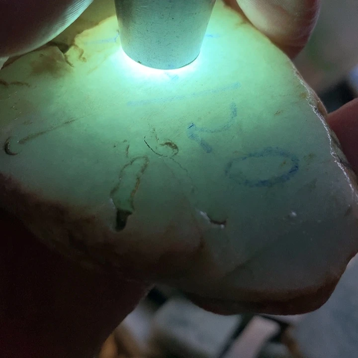 裸石翡翠天然翡翠