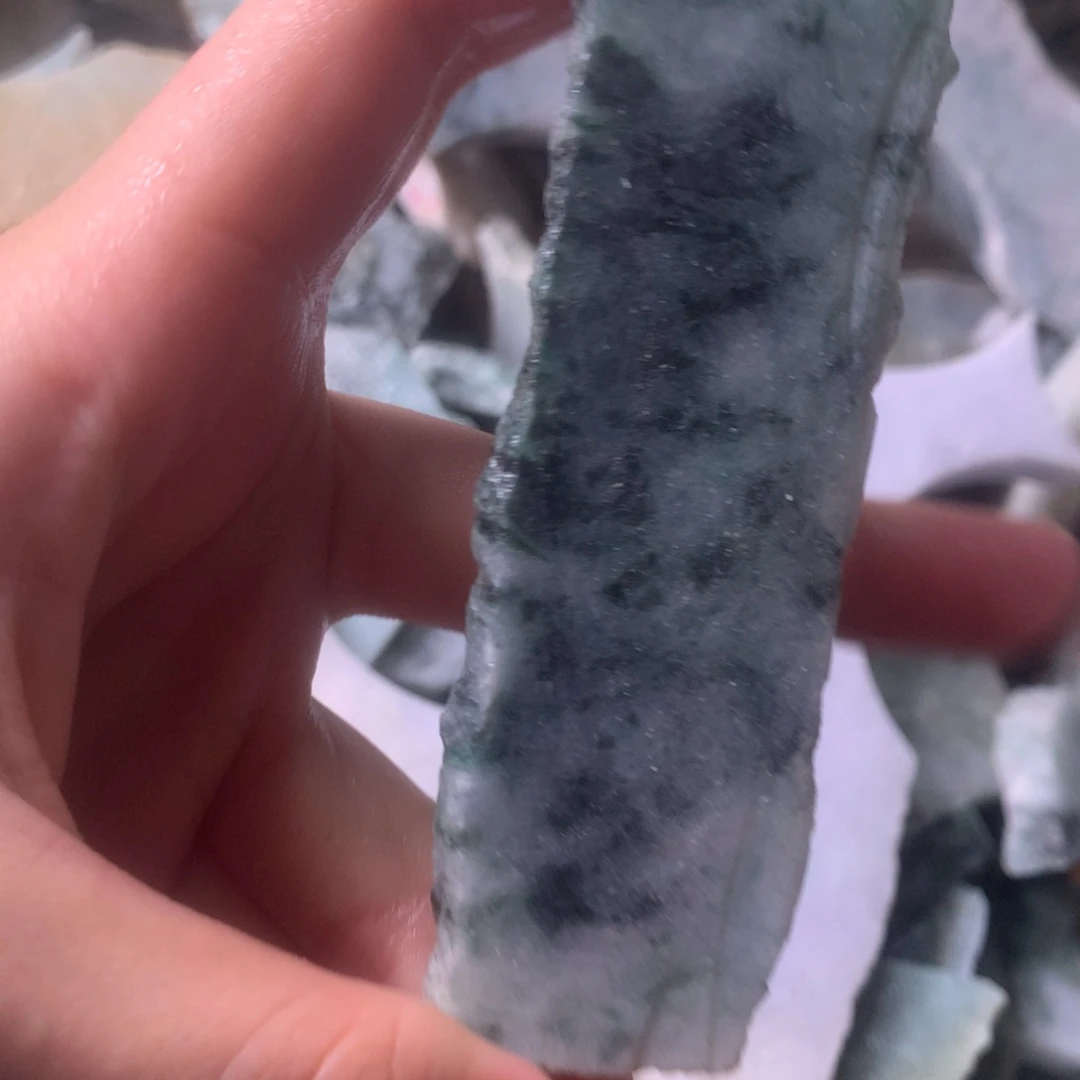 翡翠颈饰未镶嵌缅甸翡翠