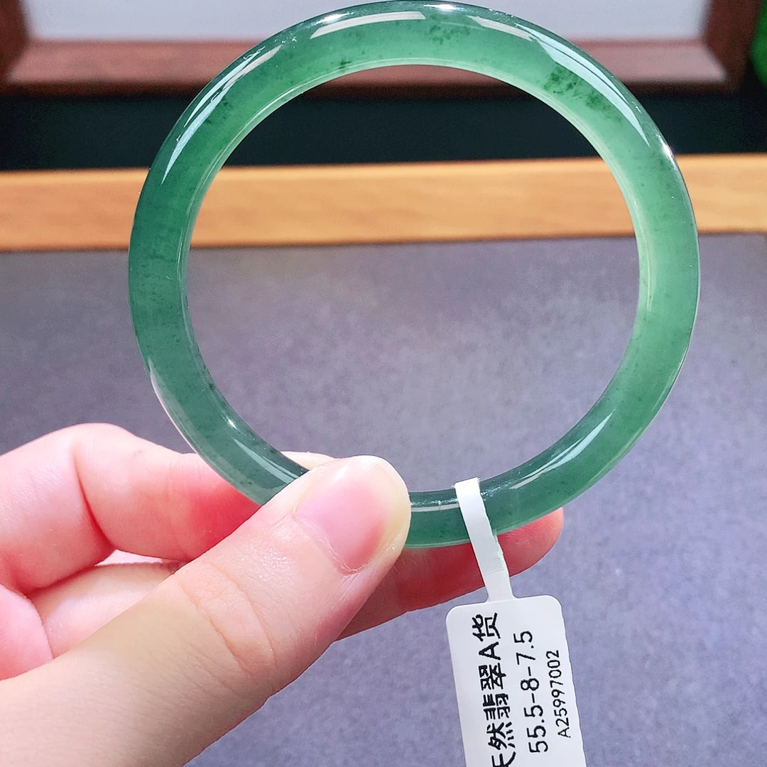 未镶嵌手镯翡翠天然翡翠