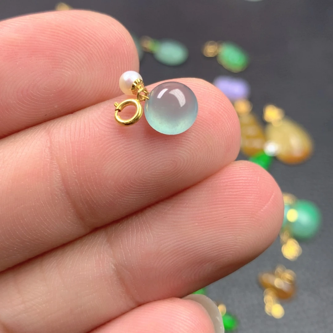 【闪购商品】颈饰18K金镶嵌翡翠翡翠