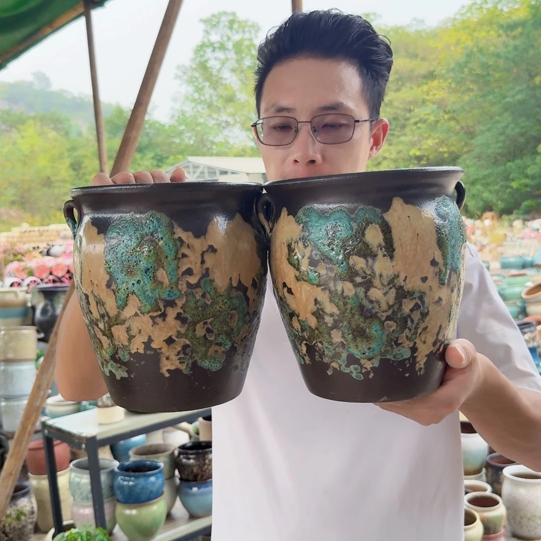 紫砂花盆口18高21（两个姹寂老庄宋