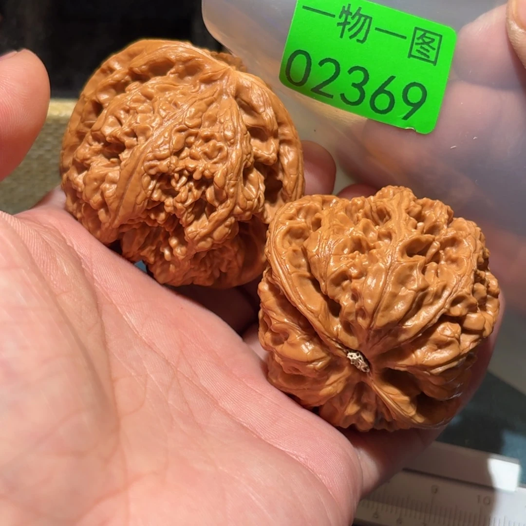 文玩核桃把件粗筋